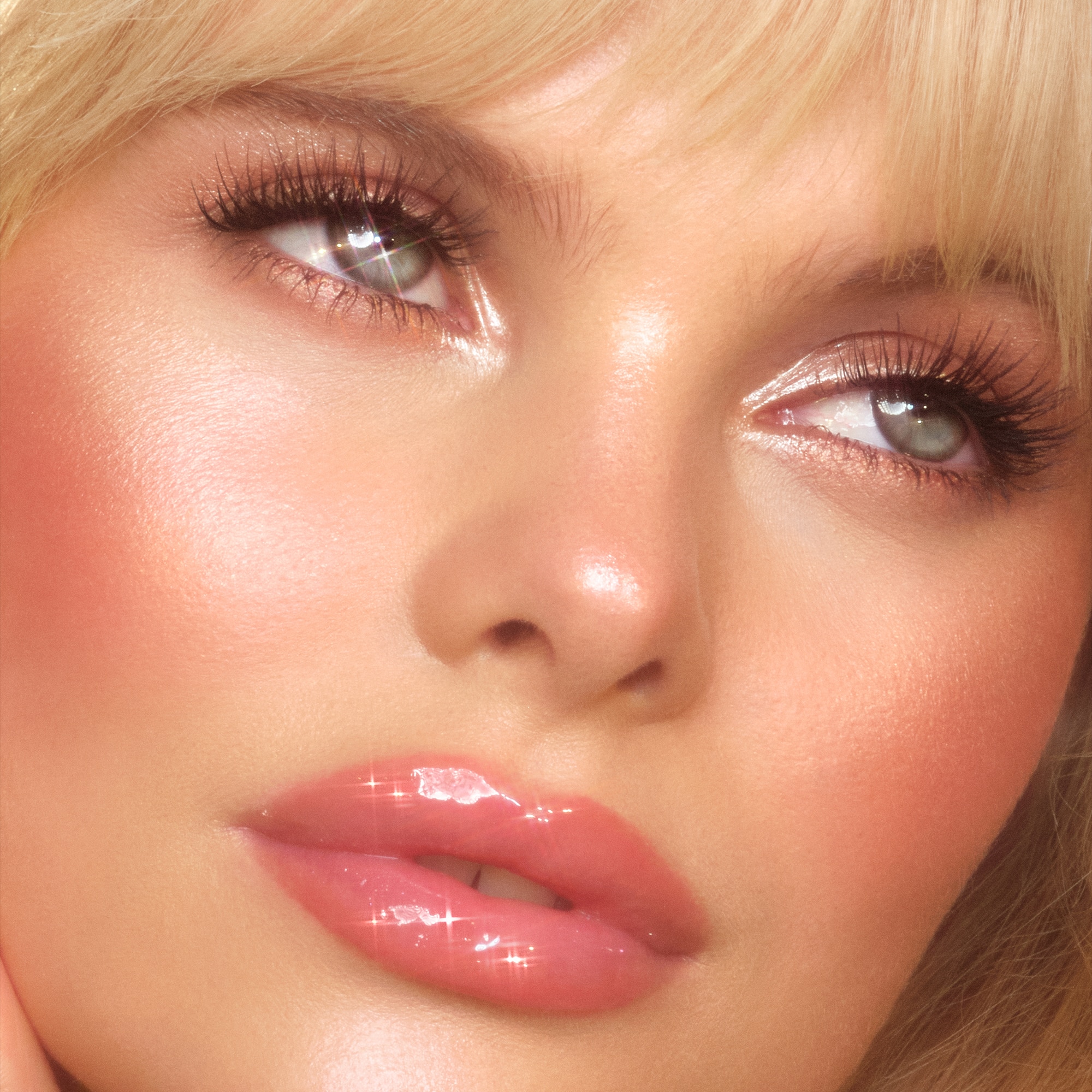GLOSSY FRESH PINK LIP DUO (SET PARA LABIOS)